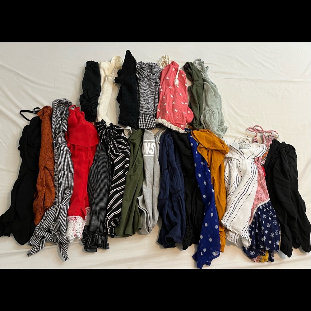 Bundle of Women Clothes Teen Cute Tops/ Blouses Size Small/X-small